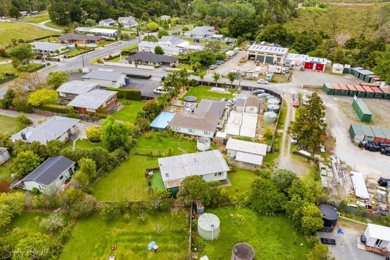 Photo of property in 8 Depot Road, Paparoa, 0571
