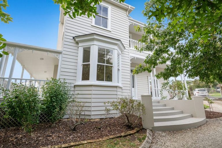 Photo of property in 14 Nelson Street, Helensville, 0800