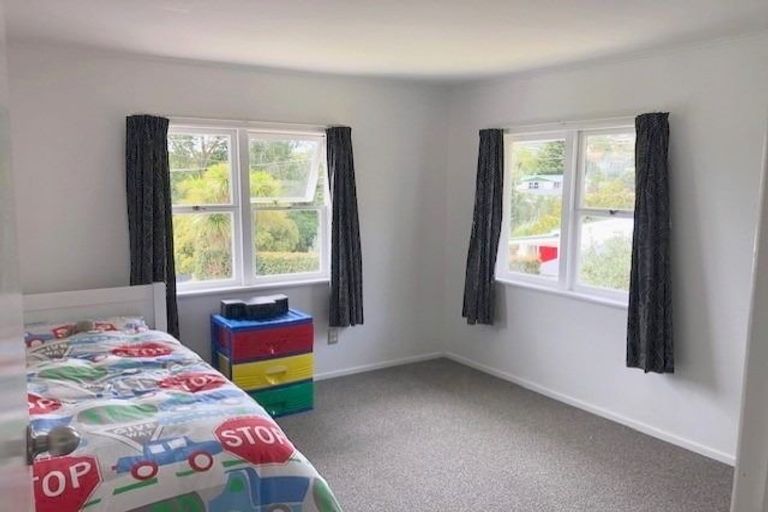 Photo of property in 11 Mangakura Road, Helensville, 0800