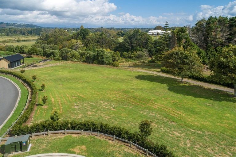Photo of property in 16 Waiawa Lane, Bethlehem, Tauranga, 3110