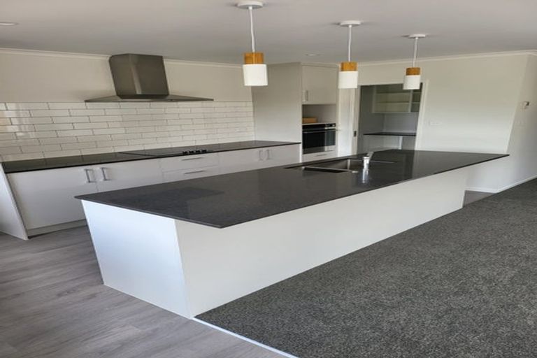 Photo of property in 6 Kohekohe Drive, Owhata, Rotorua, 3010