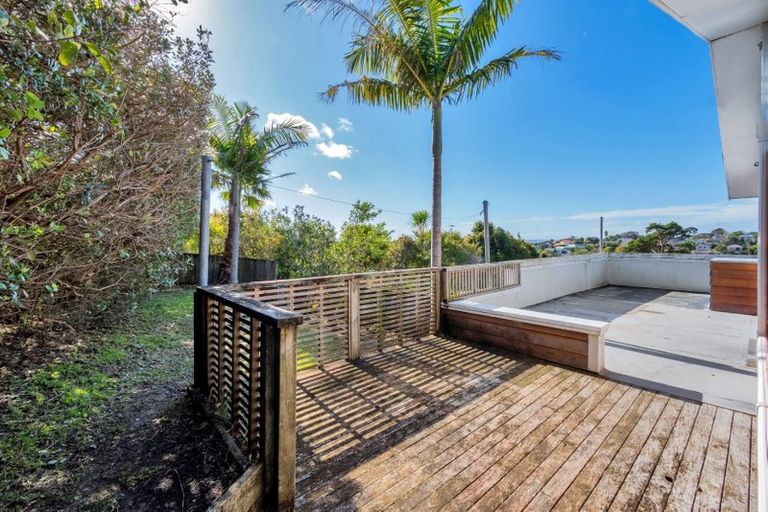 Photo of property in 8 Long Bay Drive, Torbay, Auckland, 0630