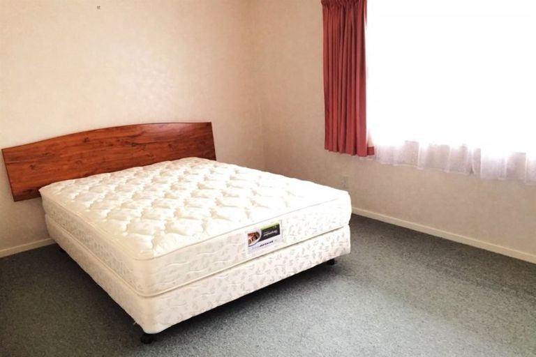 Photo of property in 2/15 Tasman Drive, Opaheke, Papakura, 2113