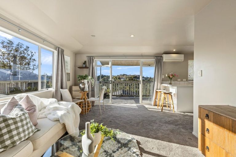 Photo of property in 49a Onewa Road, Northcote, Auckland, 0627