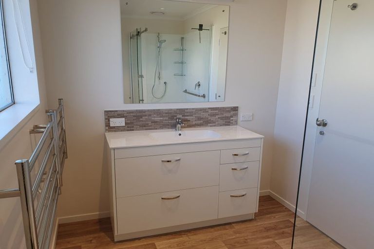 Photo of property in 17 Bush Road, Mosgiel, 9024