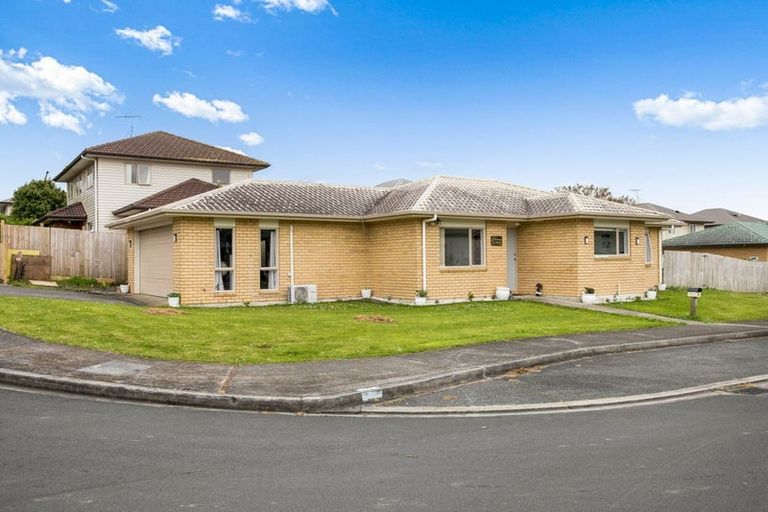 Photo of property in 9 Neesons Way, Glendene, Auckland, 0602