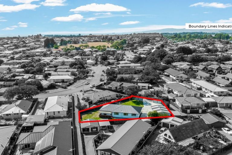 Photo of property in 1/10b Branksome Place, Parklands, Christchurch, 8083