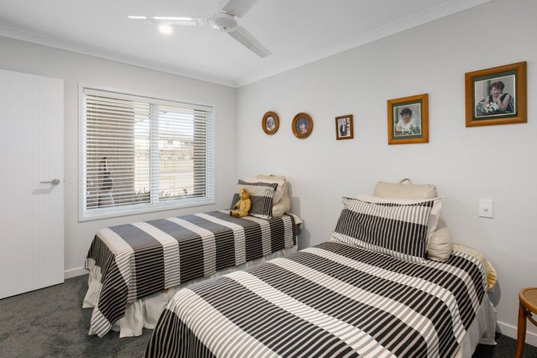 Photo of property in 27 Lynley Park Drive, Omokoroa, 3114