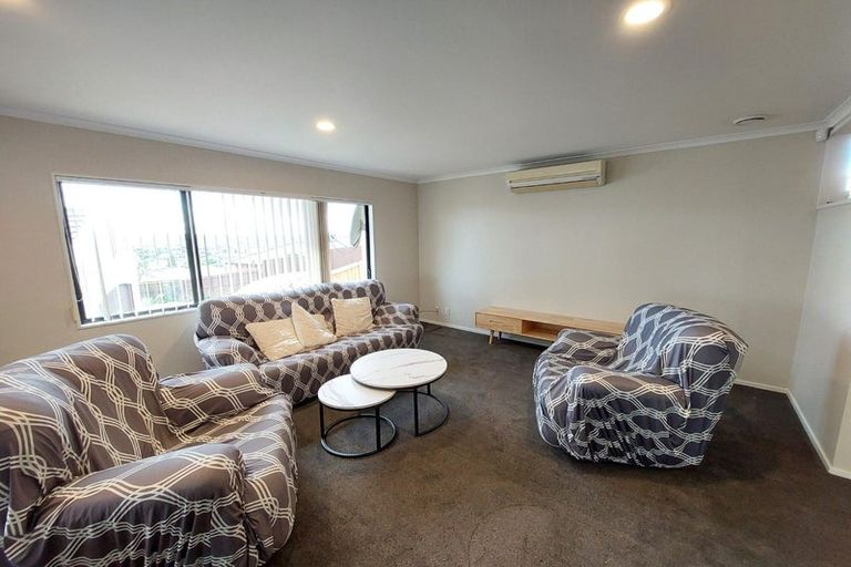 Photo of property in 19 Libnai Avenue, Clover Park, Auckland, 2019