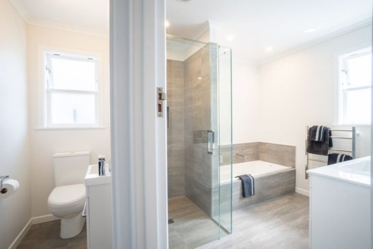 Photo of property in 7 Swansea Street, Hokowhitu, Palmerston North, 4410