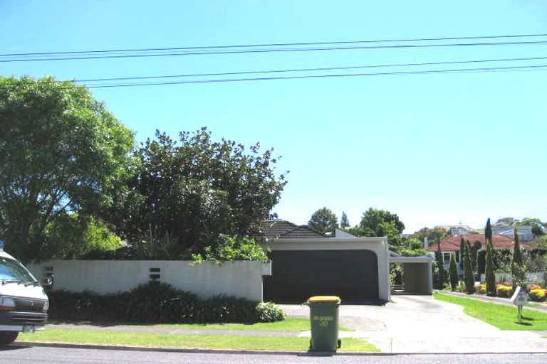 Photo of property in 3/136 Nile Road, Milford, Auckland, 0620