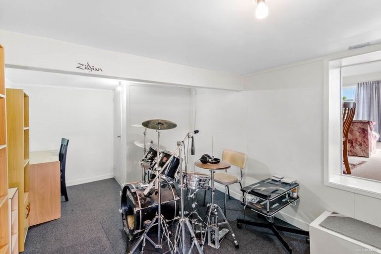 Photo of property in 286 Rangatira Road, Beach Haven, Auckland, 0626