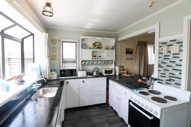 Photo of property in 53 Raymond Street, West End, Timaru, 7910