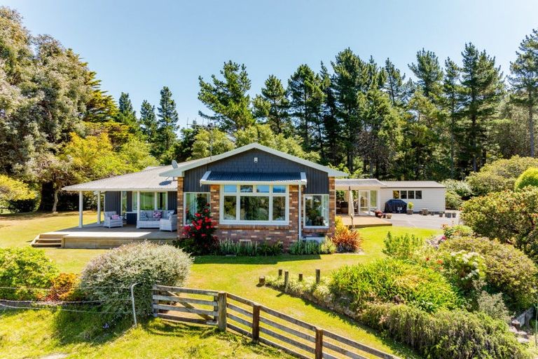 Photo of property in 15 Terrace Road, Bay View, Napier, 4104