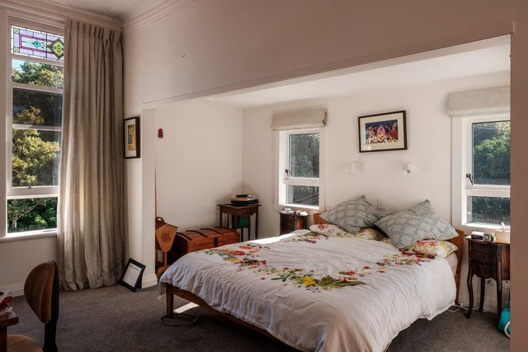 Photo of property in 32 Talavera Terrace, Kelburn, Wellington, 6012