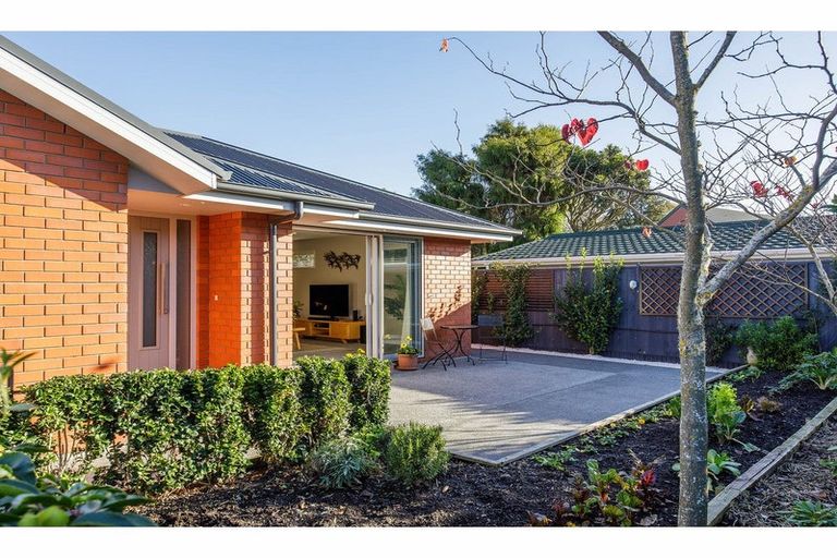 Photo of property in 63a Halswell Junction Road, Halswell, Christchurch, 8025