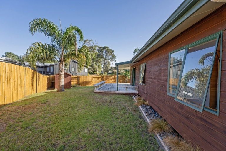 Photo of property in 214 Matarangi Drive, Matarangi, Whitianga, 3592