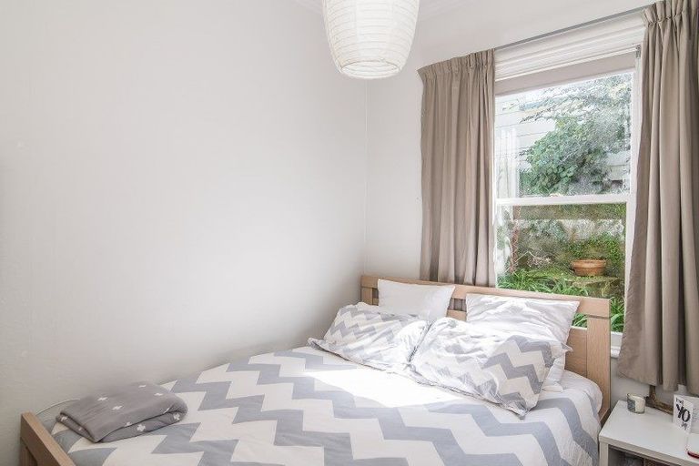 Photo of property in 66 Maida Vale Road, Roseneath, Wellington, 6011