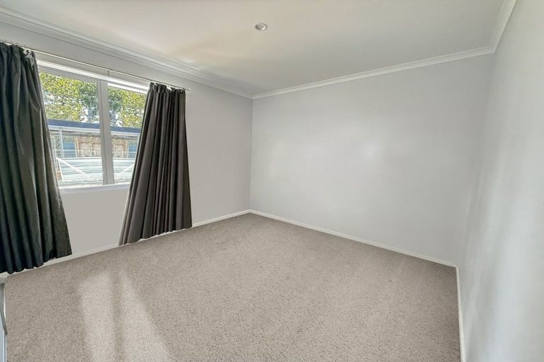 Photo of property in 53 Noumea Drive, Rangatira Park, Taupo, 3330