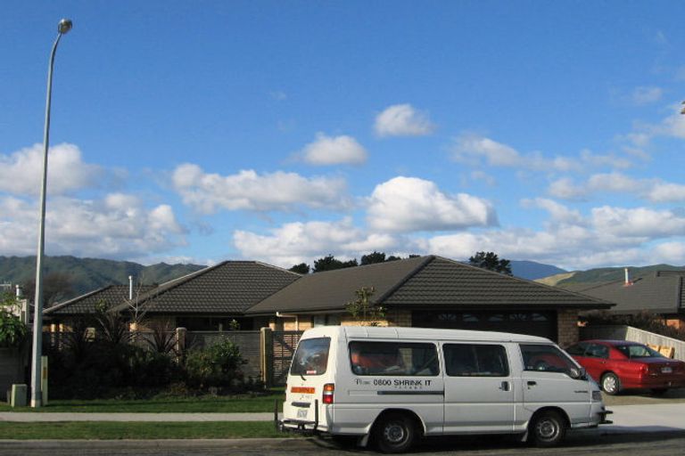 Photo of property in 31 Campion Road, Waikanae Beach, Waikanae, 5036