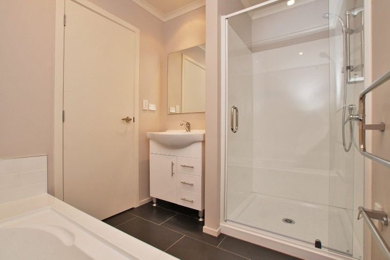 Photo of property in 26 Queens Park Crescent, Frankton, Hamilton, 3204