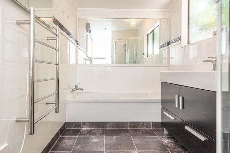 Photo of property in 96a Anzac Parade, Whanganui East, Whanganui, 4500