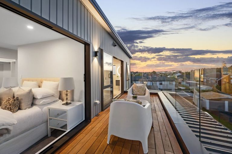 Photo of property in 13d Dominion Street, Takapuna, Auckland, 0622