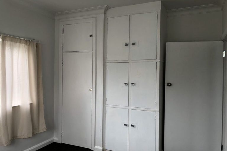 Photo of property in 106 Bartholomew Road, Levin, 5510