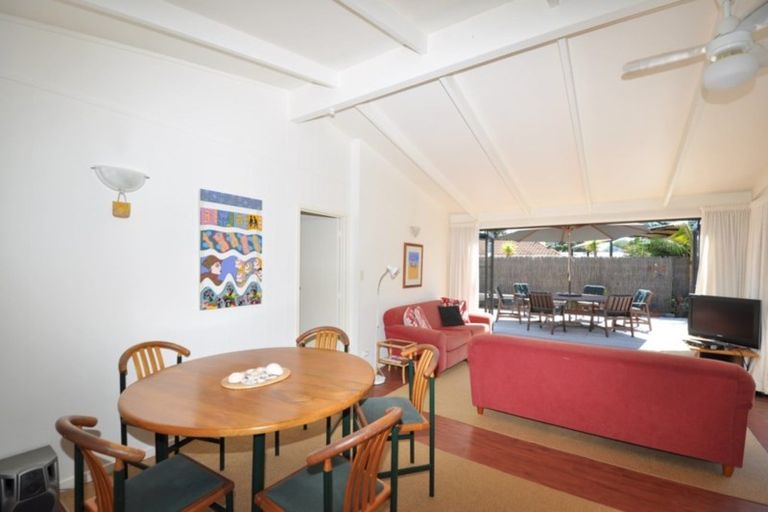 Photo of property in 4 Monarch Grove, Pauanui, Hikuai, 3579