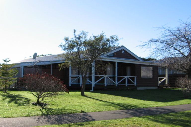 Photo of property in 52 Rennie Avenue, Milson, Palmerston North, 4414