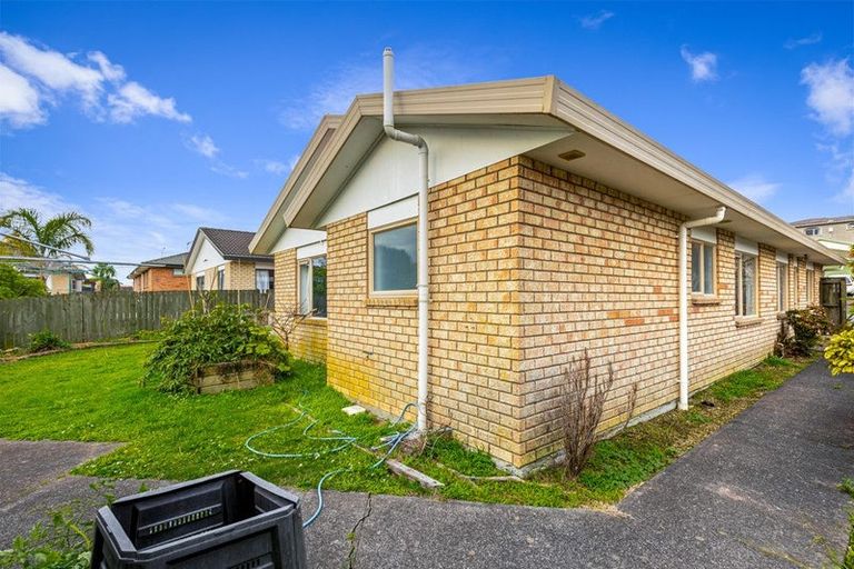 Photo of property in 4 Parkridge Way, Henderson, Auckland, 0612