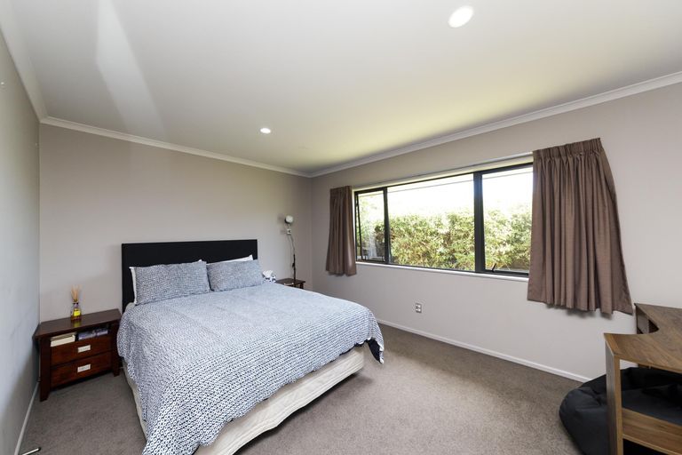 Photo of property in 45 Peter Hall Drive, Kelvin Grove, Palmerston North, 4414