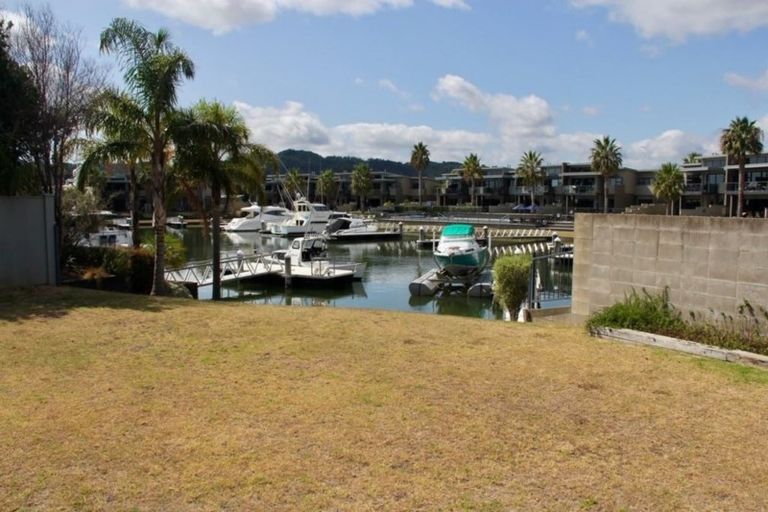 Photo of property in 12 Arawa Lane, Whitianga, 3510