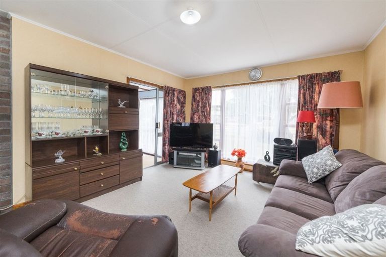 Photo of property in 37 Queen Street, Feilding, 4702