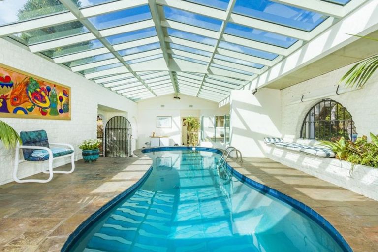 Photo of property in 25 Sylvan Park Avenue, Milford, Auckland, 0620