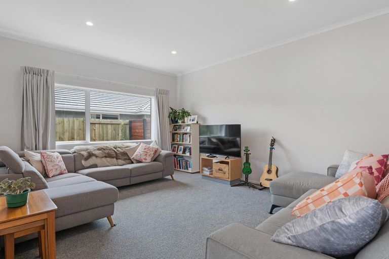 Photo of property in 12 Whatumairangi Way, Owhata, Rotorua, 3010