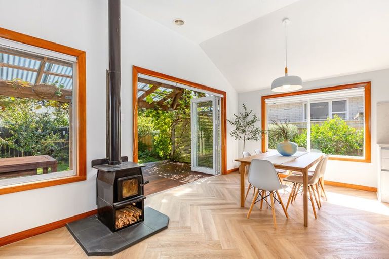 Photo of property in 254 Muritai Road, Eastbourne, Lower Hutt, 5013