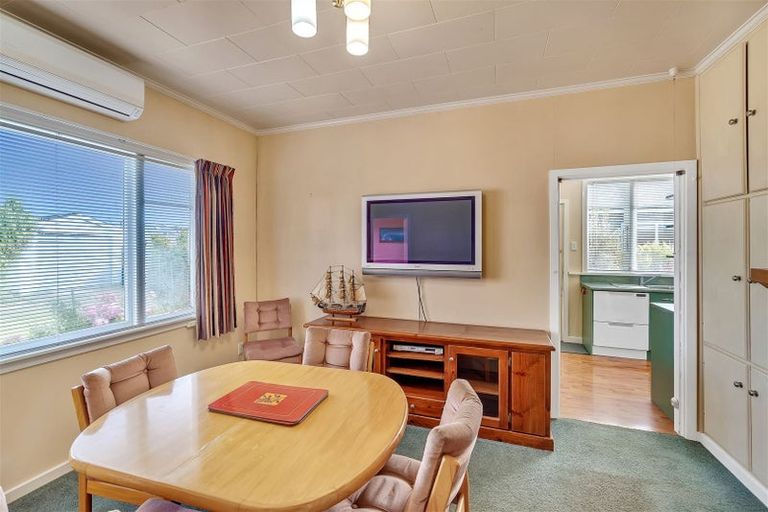 Photo of property in 9 Browns Road, Dunsandel, 7682