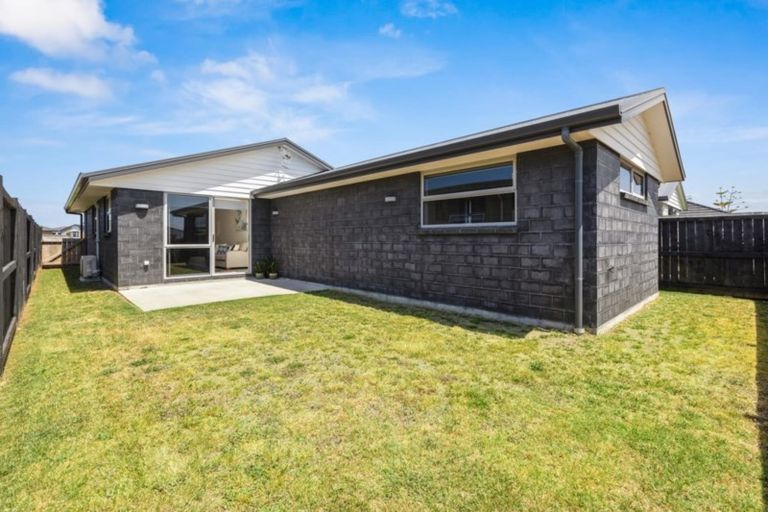 Photo of property in 30 Batty Street, Papamoa Beach, Papamoa, 3118