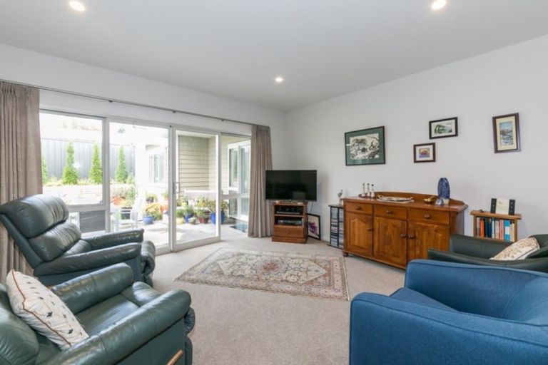 Photo of property in 44 Percy Berry Place, Havelock North, 4130