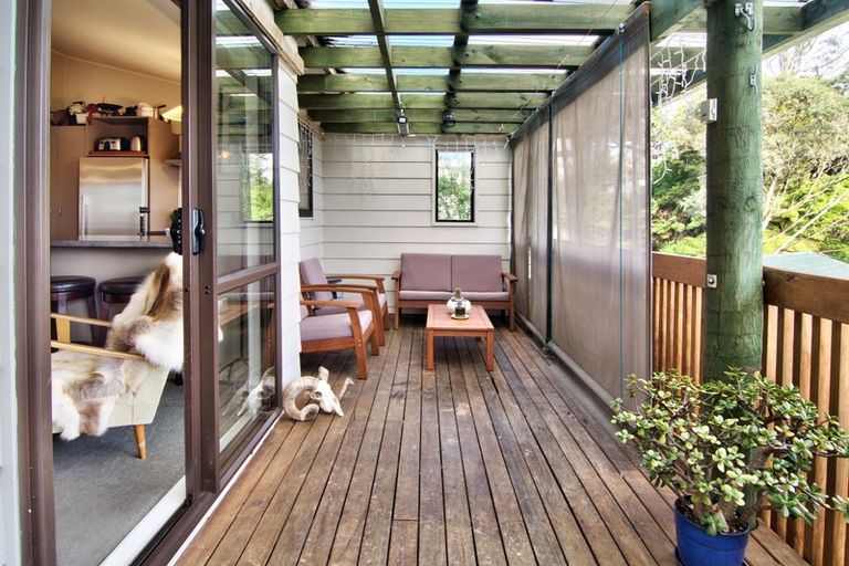 Photo of property in 43 Adam Sunde Place, Glen Eden, Auckland, 0602