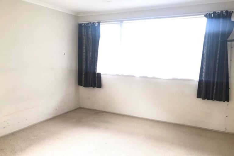 Photo of property in 153 Gossamer Drive, Pakuranga Heights, Auckland, 2010