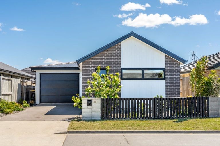 Photo of property in 20 Union Drive, Papamoa, 3118