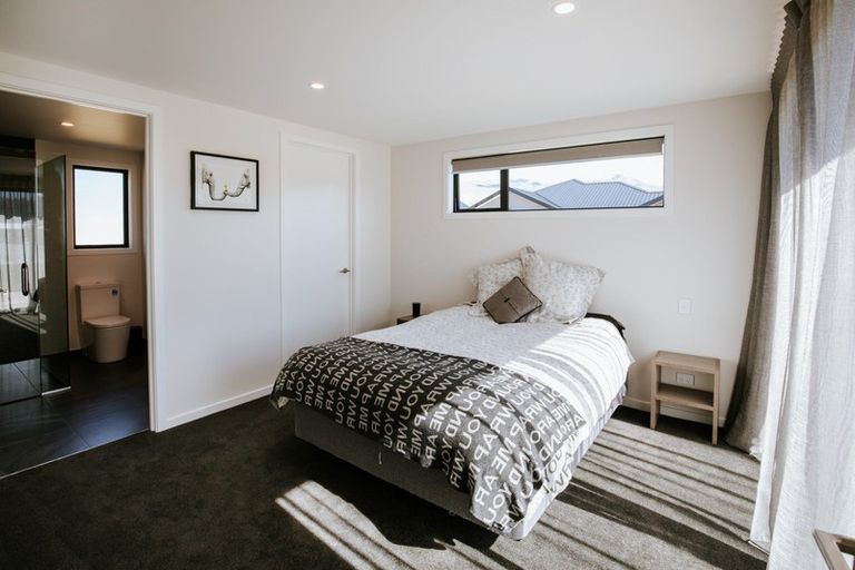 Photo of property in 19 Pounamu Avenue, Albert Town, Wanaka, 9305