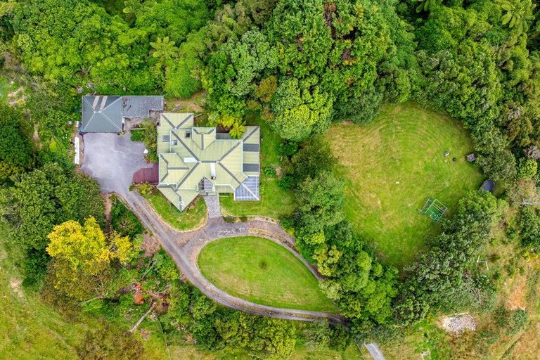 Photo of property in 65 Valley Road, Paraparaumu, 5032