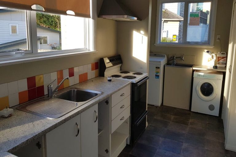 Photo of property in 140 Homebush Road, Khandallah, Wellington, 6035