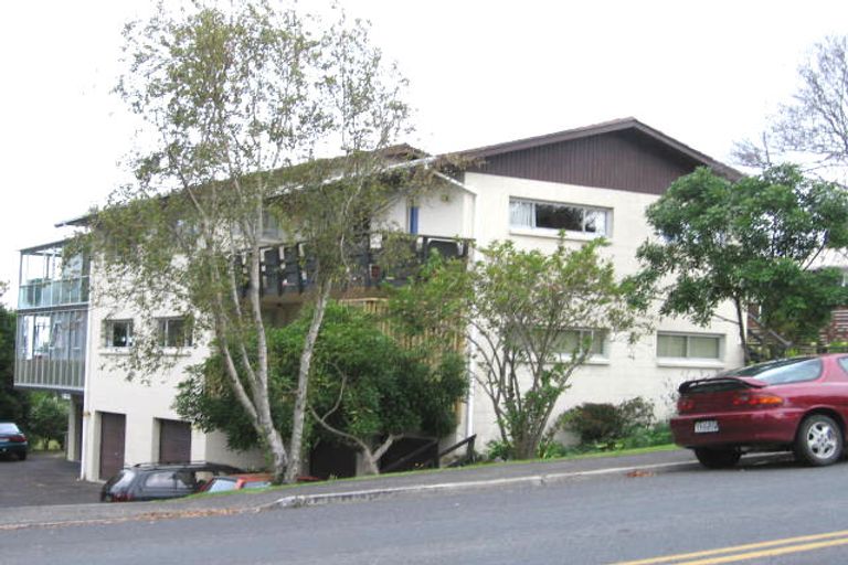 Photo of property in 1/207 Sunnynook Road, Wairau Valley, Auckland, 0627