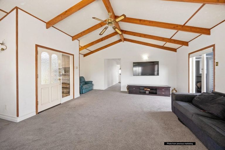 Photo of property in 1a Pleasant Road, Glen Eden, Auckland, 0602