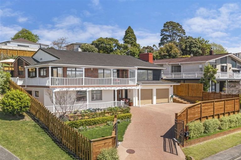 Photo of property in 28 Lingham Crescent, Torbay, Auckland, 0630