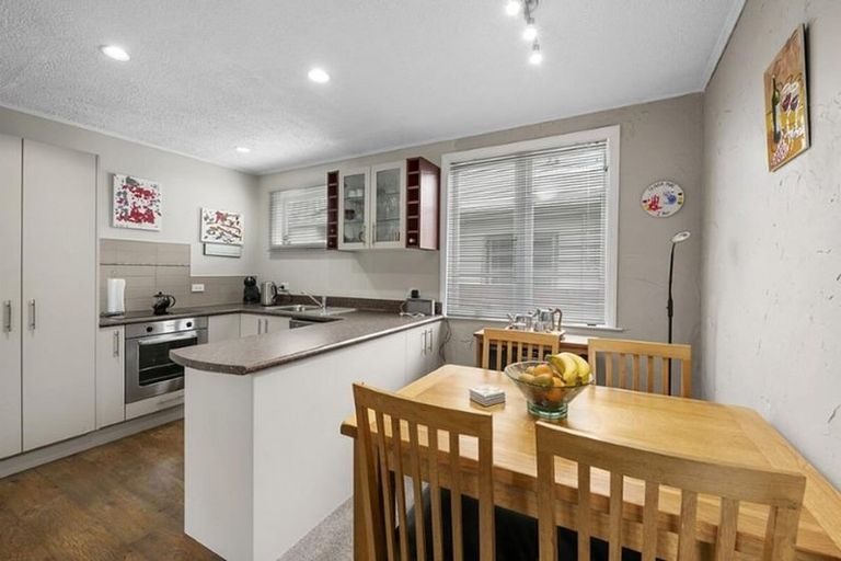 Photo of property in 7 Kowhai Avenue, Ebdentown, Upper Hutt, 5018